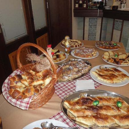 קטז אוב סבי Hotel Cateski Dvorec מראה חיצוני תמונה