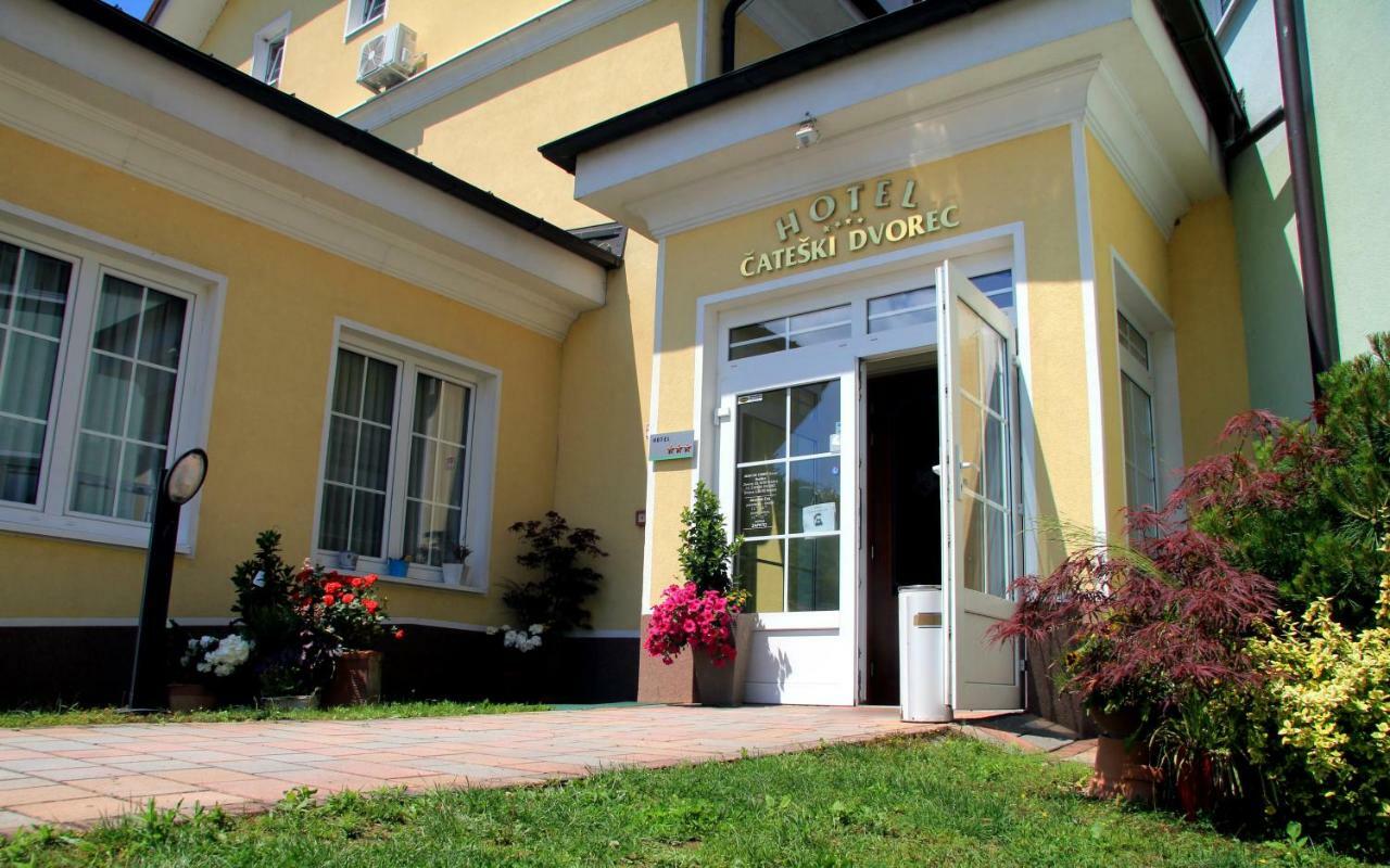 קטז אוב סבי Hotel Cateski Dvorec מראה חיצוני תמונה
